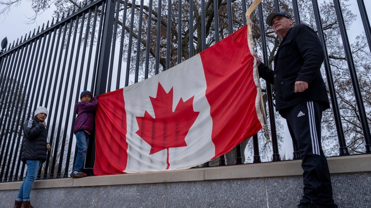 EUA prohibirá lácteos, alcohol y motocicletas de Canadá