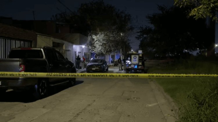 Asesinan a hombre y hieren a otro en colonia Carmen Romano