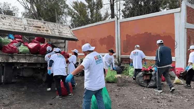 Realizan en Ecatepec la faena de limpieza más grande de México