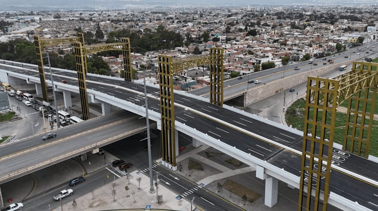 Inauguran mega puente en San Luis Potosí y Valle de los Fantasmas