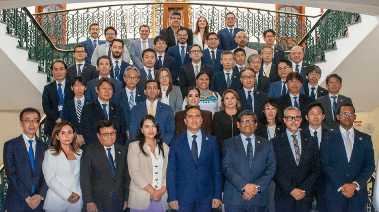 Ecuador crea coalición para fortalecer comercio con Japón