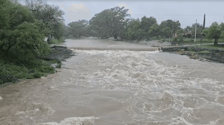 Aumenta nivel del río La Laja y mantienen alerta en Hualahuises