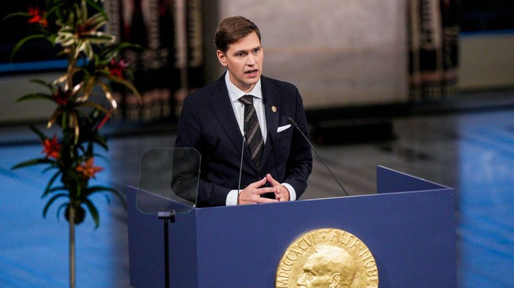 Comité del Premio Nobel insta a Nicolás Maduro a dimitir