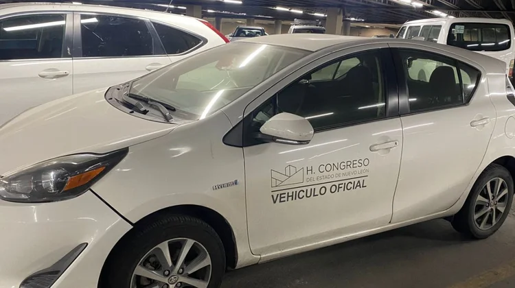 Congreso destinará $20 millones en carros nuevos para diputados
