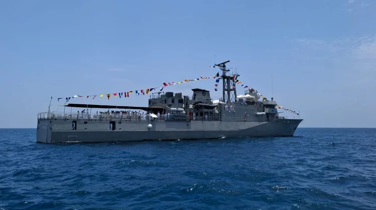 Conmemoran aniversario de la Marina; homenajean a marinos caídos