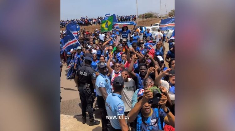 Reciben como héroes a seleccionados de Cabo Verde tras el Mundial