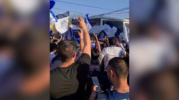 El color del Clásico más pasional de México lo pone su gente