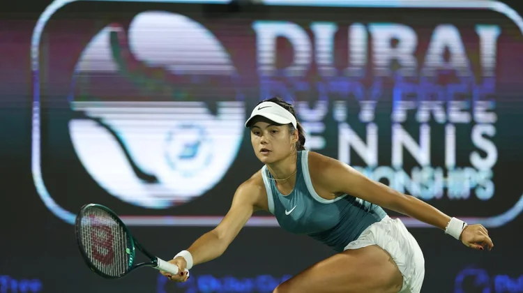 Arrestan a turista que acosó a la tenista británica Raducanu