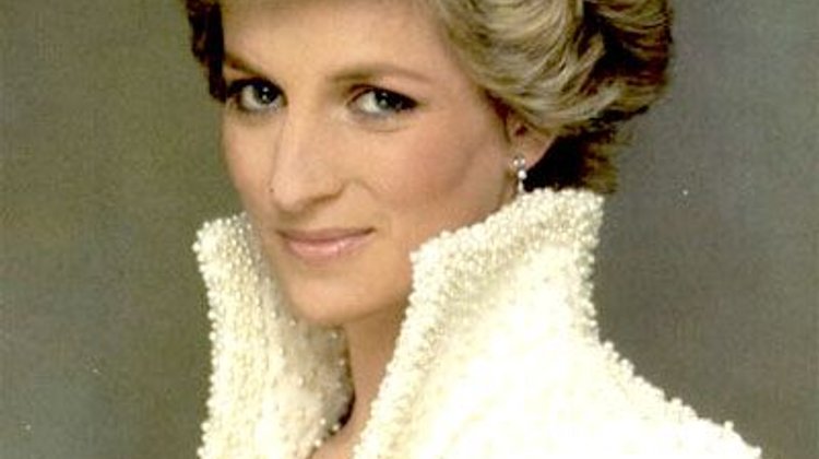 Charles Spencer revela cómo imagina la vida de Diana