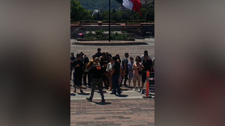 Evacúan Palacio de Gobierno en simulacro nacional
