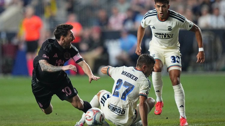 Sanciona la MLS a Messi e Ian Fray por agresiones