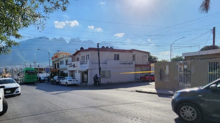 Reportan persecución a balazos en Balcones de las Mitras