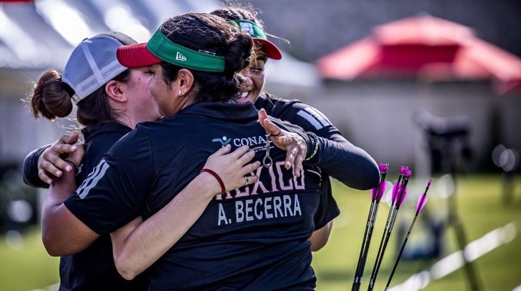 México logra oro histórico en Mundial de Tiro con Arco