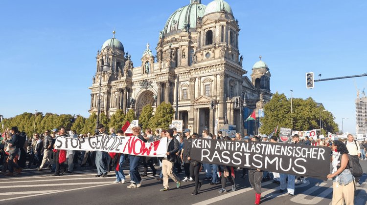 Más de 50,000 protestan en Alemania por fin de guerra en Gaza
