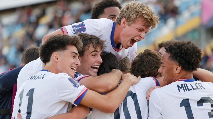 Estados Unidos golea a Italia 3-1 avanza a cuartos de final