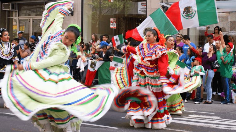 Anuncian cierres viales por desfile de la Revolución Mexicana