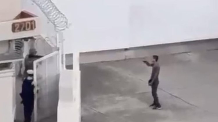 Marina somete a hombre armado en base de Puerto Vallarta