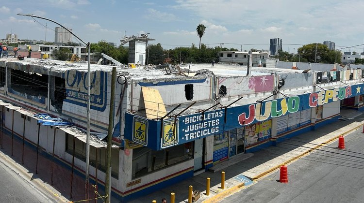 Retoman demolición de emblemática tienda Julio Cepeda