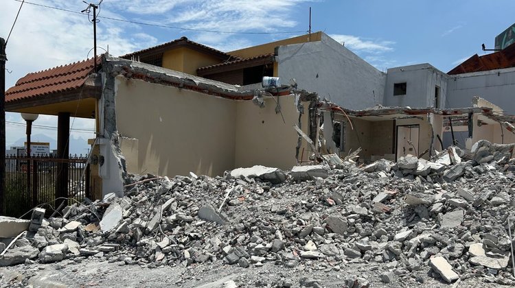 Avanza 57% demolición para ampliar Paseo de los Leones