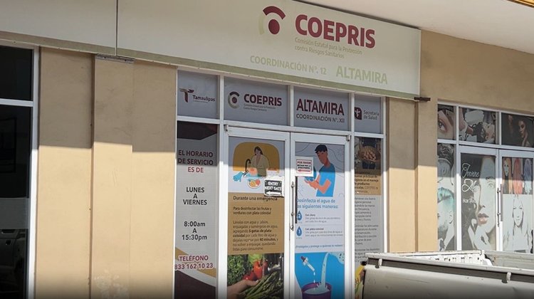 Clausura la Coepris cuatro negocios de salud en tres municipios