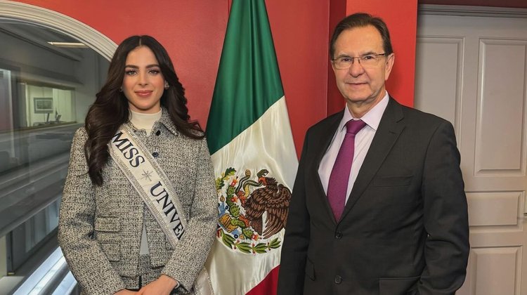 medium_EH_UNA_FOTO_7_6280effc16