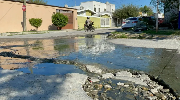 Fuga de aguas residuales afecta tres colonias de Reynosa