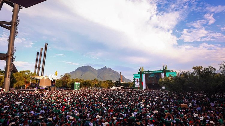 medium_Fan_Fest_Monterrey_ee9589b100