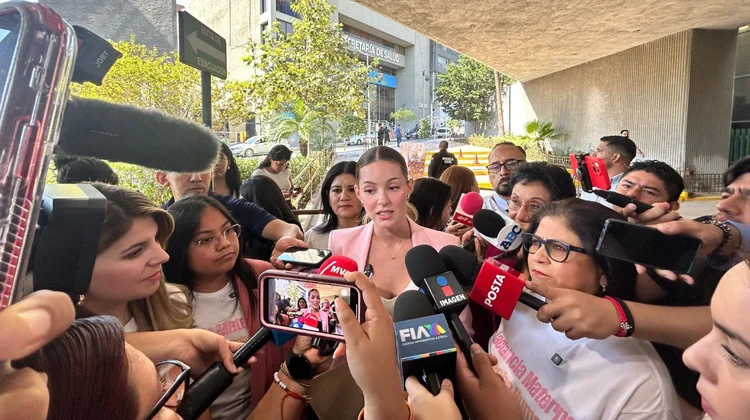 Enviará Mariana a Adrián sus propuestas de campaña