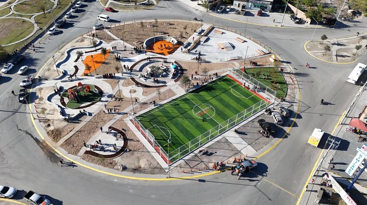 Félix Arratia inaugura Espacio de Unidad Santa Isabel