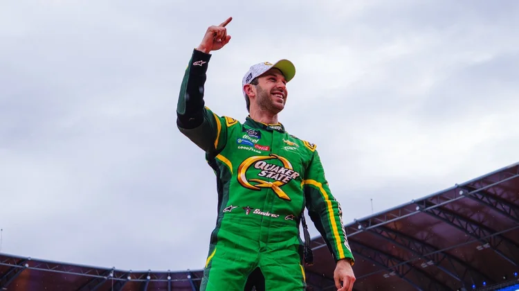 Daniel Suárez gana la Nascar Xfinity en Ciudad de México