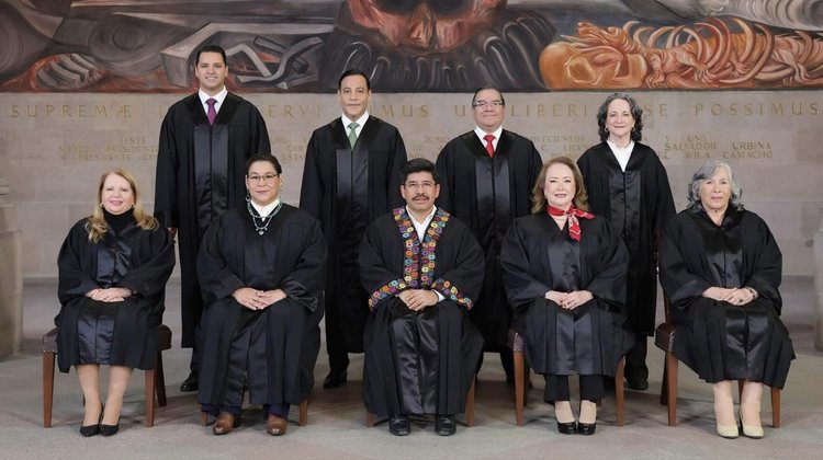 Nuevos ministros de la Suprema Corte rinden protesta