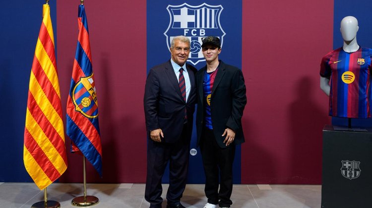 Aficionado mexicano cumple su sueño de ver al Barcelona