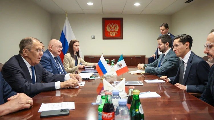 Velasco y Lavrov dialogan sobre agenda internacional en la ONU