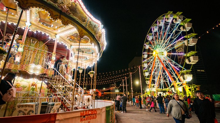 Invita Nuevo León a dar un paseo por la Macro Navidad