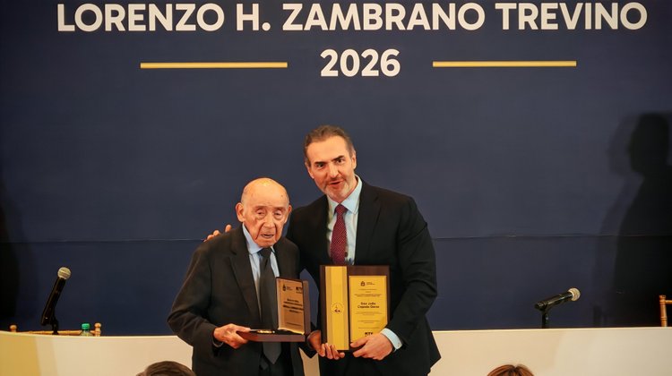 Monterrey reconoce a Julio Cepeda por su trayectoria empresarial