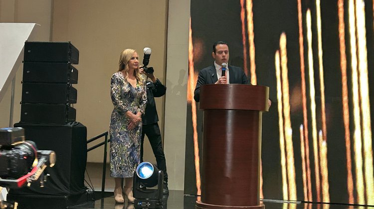 Celebran décimo aniversario del Congreso Internacional Spa