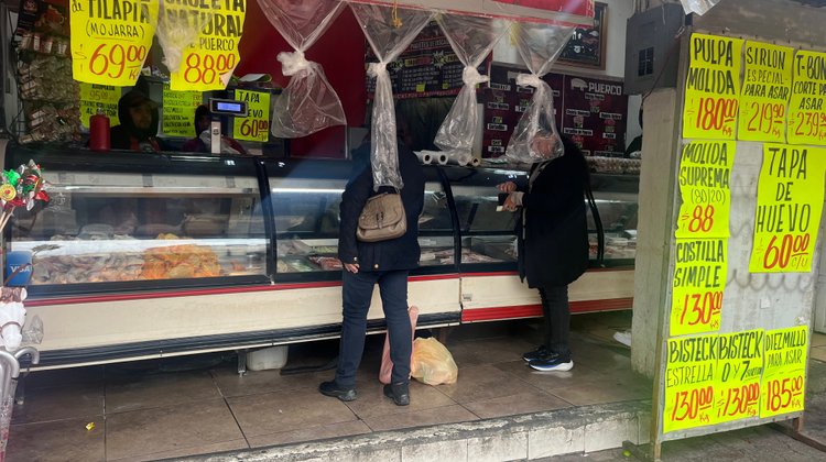 Se prolonga cuesta de enero 2026, opinan en calles de Saltillo