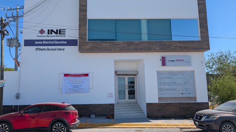 Trabajadores del INE en Reynosa laboran bajo protesta