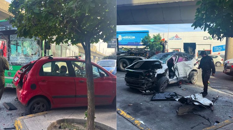Choque entre vehículo y camión urbano deja conductor atrapado