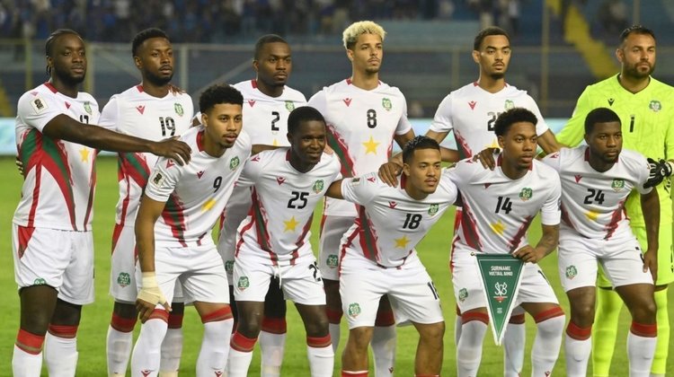 Surinam afina preparación para repechaje rumbo al Mundial 2026