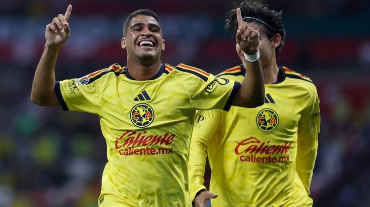 Vence América 2-0 a Puebla y amarra liderato de Liga MX