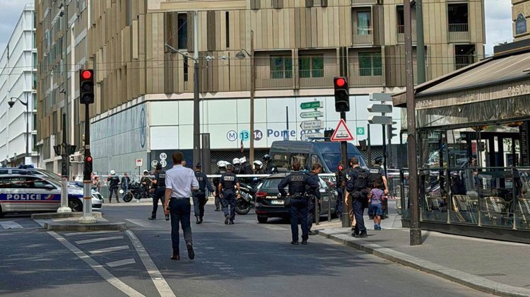 Tres mujeres apuñaladas en París por un hombre que fue detenido