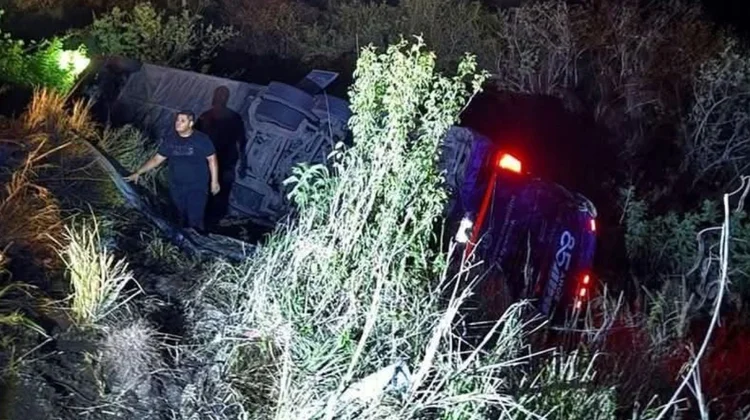 Vuelca autobús de pasajeros en carretera de Veracruz