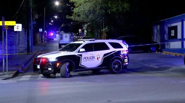 Evade antialcohólica en San Pedro, atropella y desata persecución