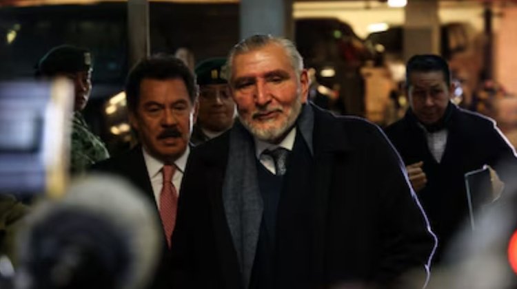 Adán Augusto deja coordinación de senadores de Morena