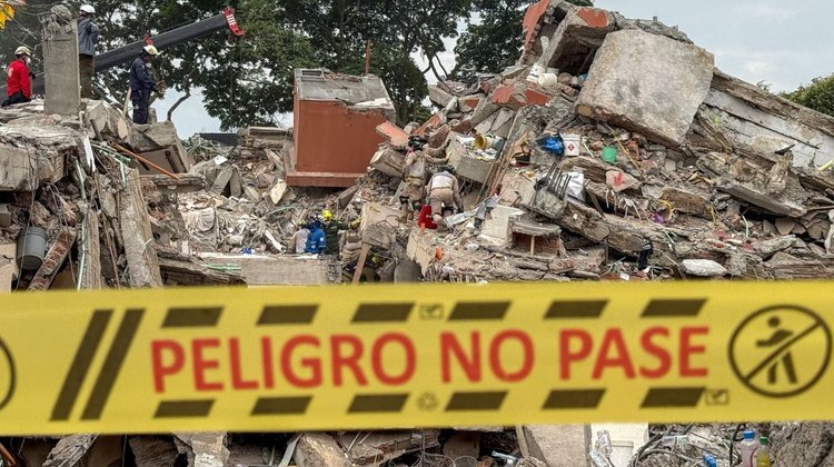 Avanza búsqueda de cuerpos a una semana de sismo colombiano