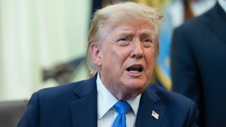 Promete Trump llenar reservas de EUA con petróleo venezolano