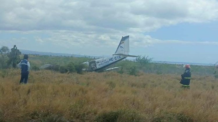 Avioneta se sale de la pista en aeropuerto de Galápagos