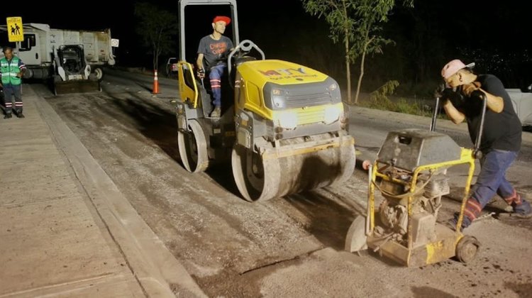 Intensifica municipio de Monterrey trabajos de bacheo por lluvias