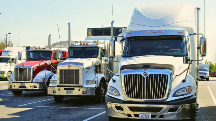 Texas ordena a policía exigir inglés a camioneros extranjeros